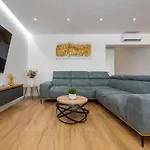 Katarina Zadarvillas Villa *