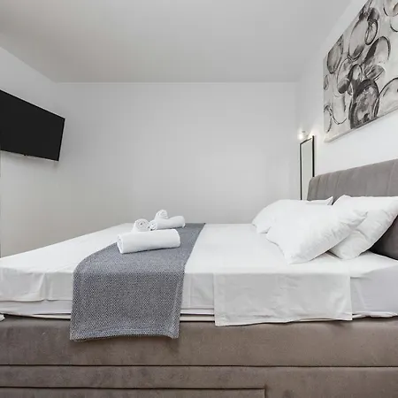 Vila Katarina Zadarvillas *